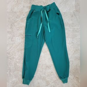 Figs Hunter Green Set